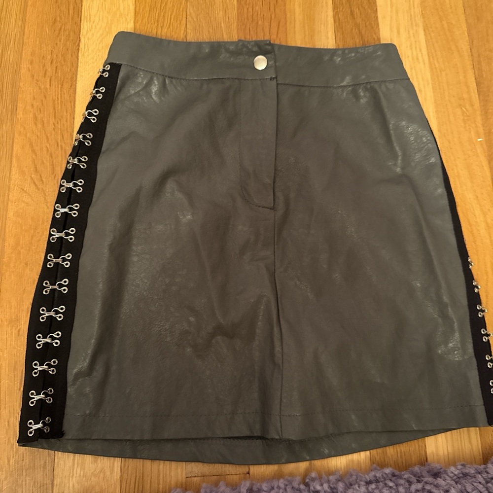 Stylish Gray Leather Mini Skirt with Side Accents